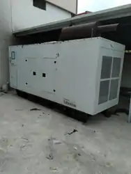 Alimentaire للكراء مولدان كهربائيان 400 في حالة ممتازة