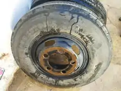 Réparation 6 pneus et jantes hyundai h100