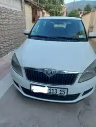 Citadine Skoda Fabia 2013