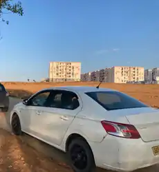 Citadine Peugeot 301 2014 Active